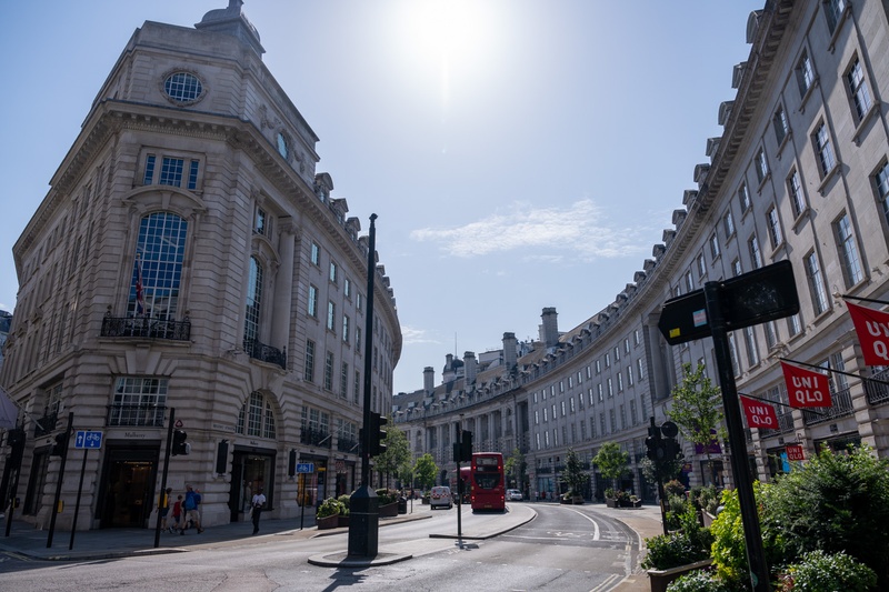piccadilly circus